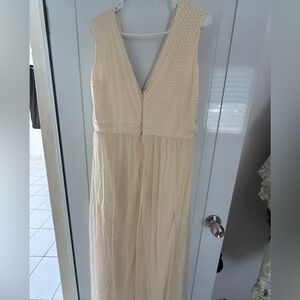 Elegant Cream Sleeveless Dress